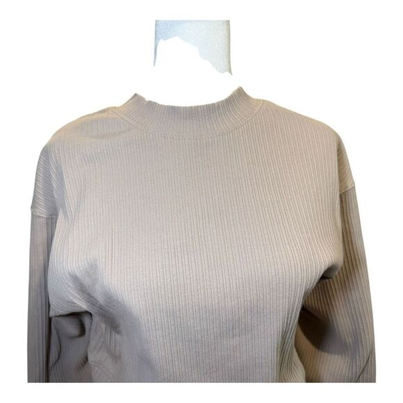 H&M Ribbed Beige Pullover Top Size XS Fall - Picture 3 of 7